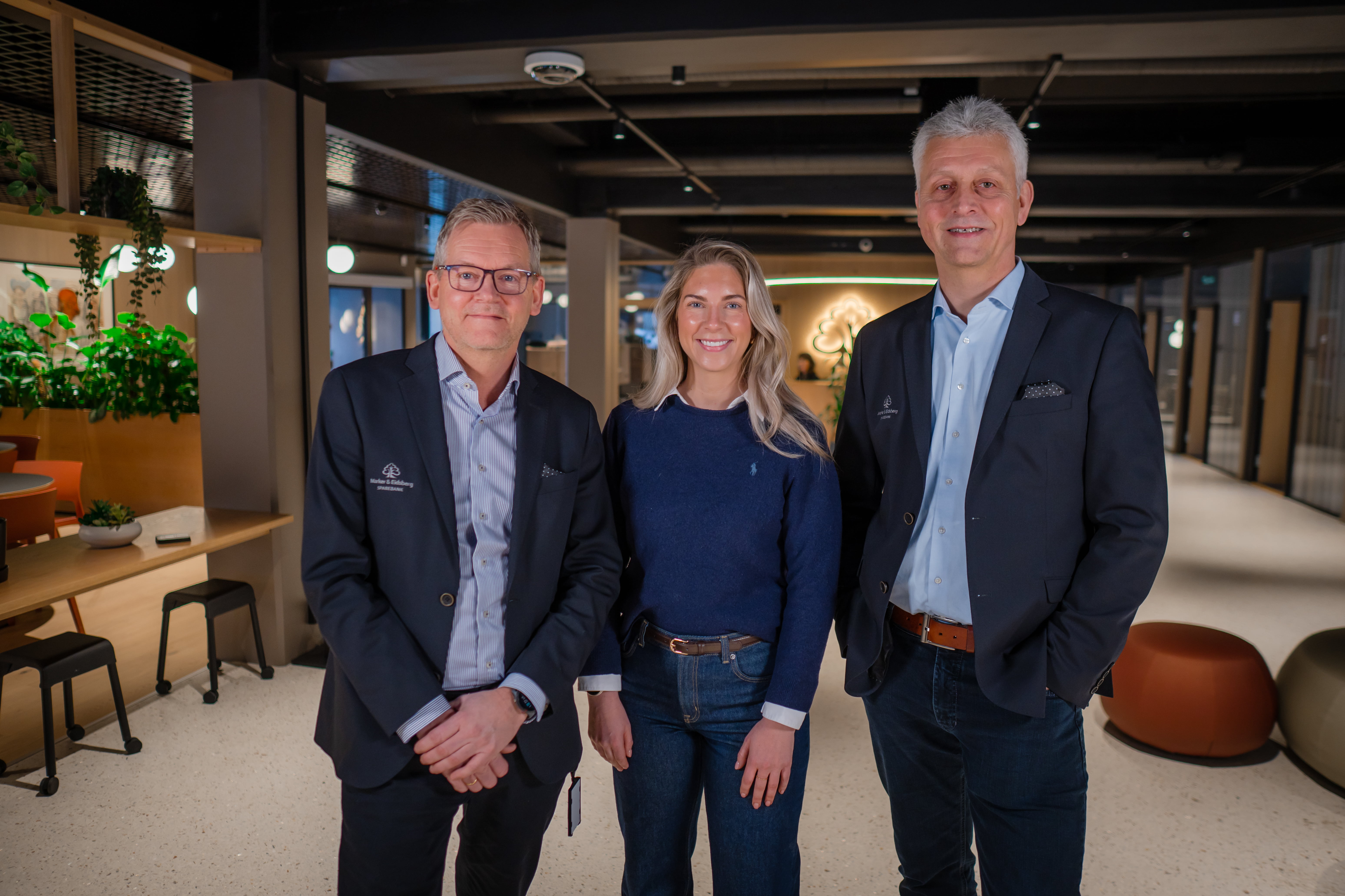 bilde av tre rådgivere på sparing